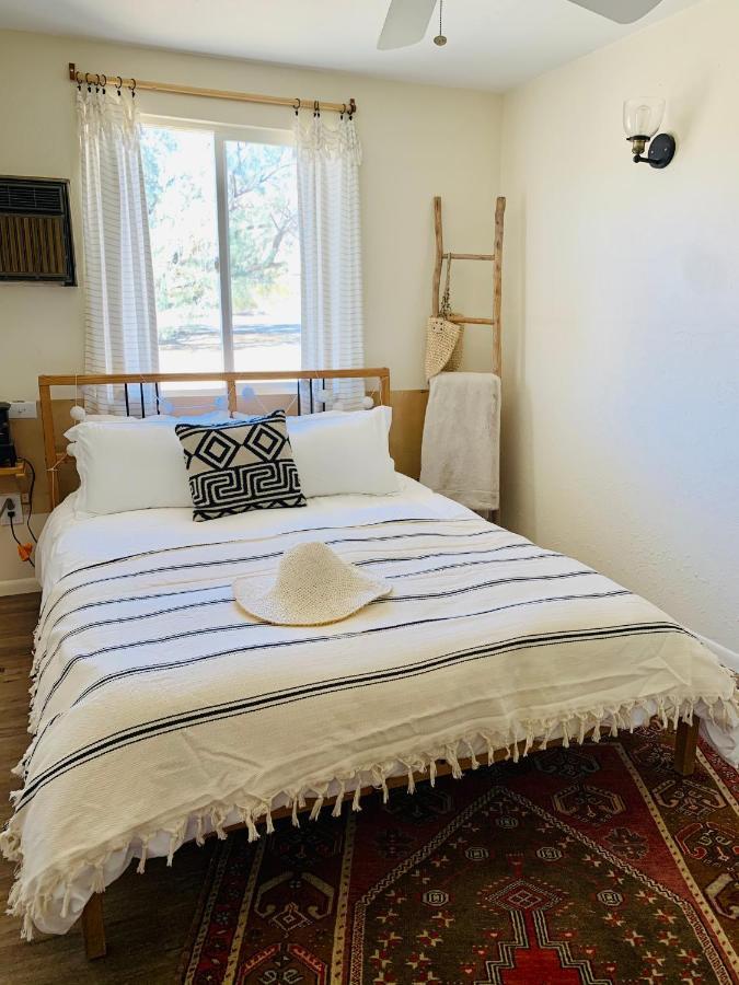 Casa Agave: Comfy Joshua Tree Cottage With Free Breakfast Bar Екстер'єр фото