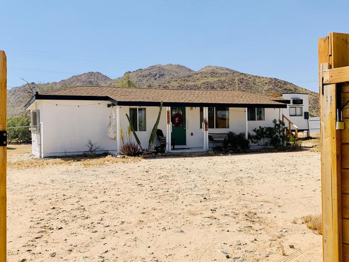 Casa Agave: Comfy Joshua Tree Cottage With Free Breakfast Bar Екстер'єр фото